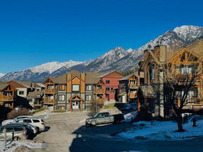 Hot Spring Mountain Getaway